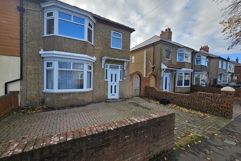 3 bedroom semi-detached house to rent, Geneva Road, Darlington, County Durham