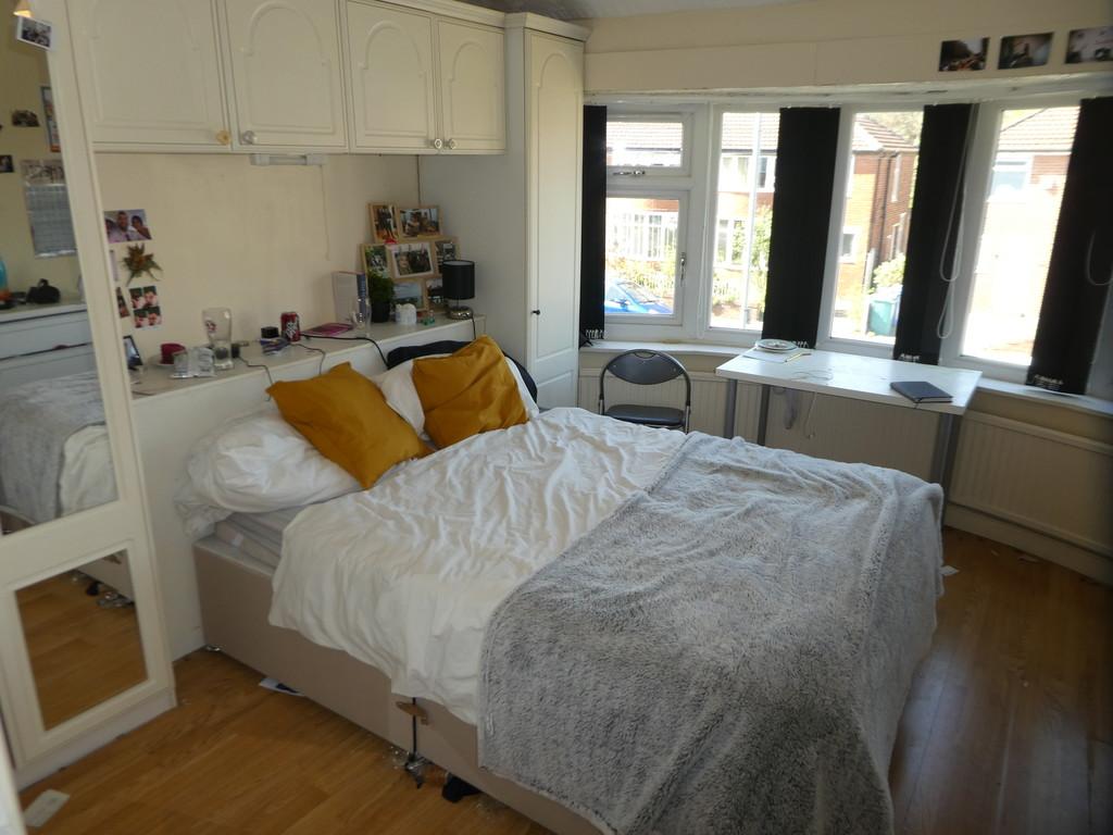St. Chads Road, Withington 5 bed semidetached house £1,517 pcm (£350 pw)