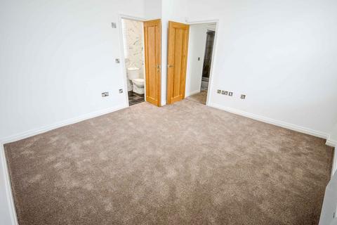 2 bedroom apartment to rent, The Downs, Altrincham
