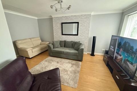 2 bedroom flat to rent, Newfields, Eccleston, St. Helens