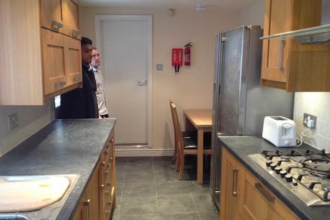 5 bedroom house share to rent - Eades Street, Manchester