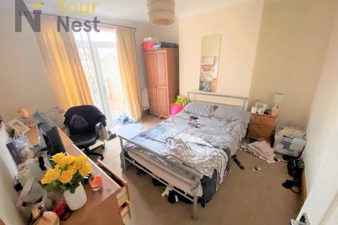 6 bedroom house to rent, Becketts Park Crescent, Headingley, Leeds, LS6 3PQ