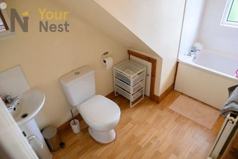 6 bedroom house to rent, Becketts Park Crescent, Headingley, Leeds, LS6 3PQ