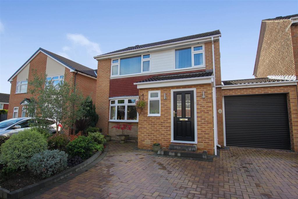 Westfield Drive, Darlington 3 bed link detached house £245,000