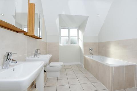2 bedroom apartment to rent - Windlesham,  Surrey,  GU20