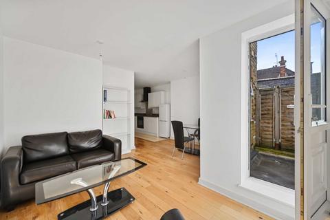1 bedroom flat to rent, Uxbridge Road, Shepherds Bush London W12 0NP