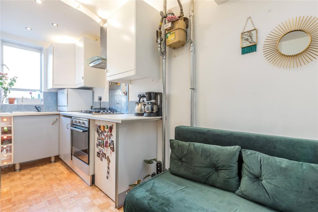 Apartment in Islington - More