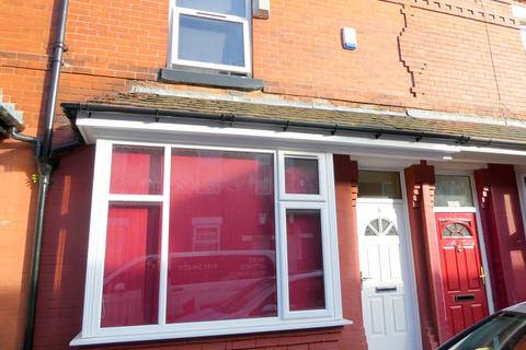 4 bedroom terraced house to rent, Hibbert Street, Rusholme, Manchester