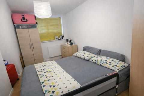 2 bedroom flat to rent, Nether Street, Finchley N12