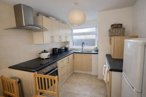 2 bedroom flat to rent, Nether Street, Finchley N12