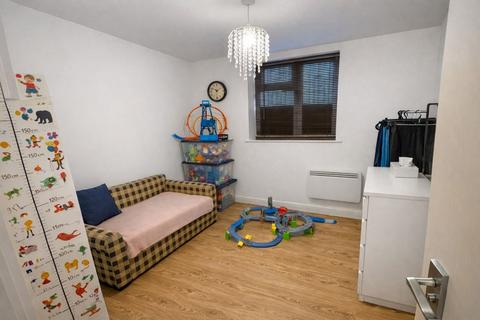 2 bedroom flat to rent, Nether Street, Finchley N12