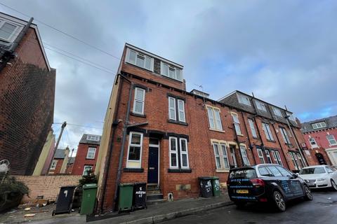 2 bedroom terraced house to rent, Autumn Street, Leeds, West Yorkshire, LS6