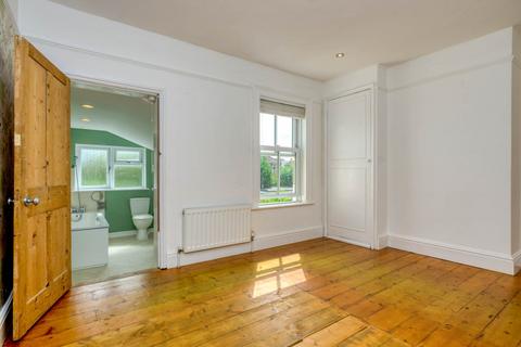 10 Mill Road, Caversham, Reading, RG4 8DP