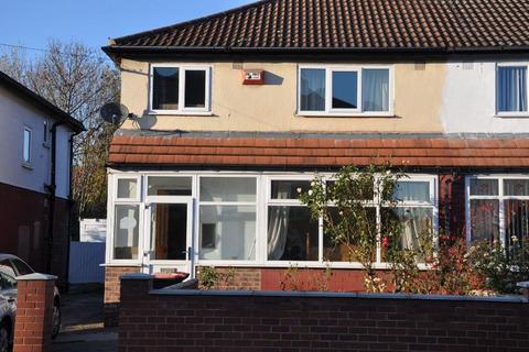 3 bedroom terraced house to rent, Brudenell Road, Hyde Park, Leeds LS6 1LS