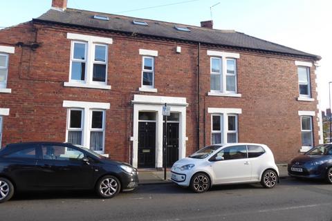 4 bedroom flat to rent, 2 West Jesmond Avenue