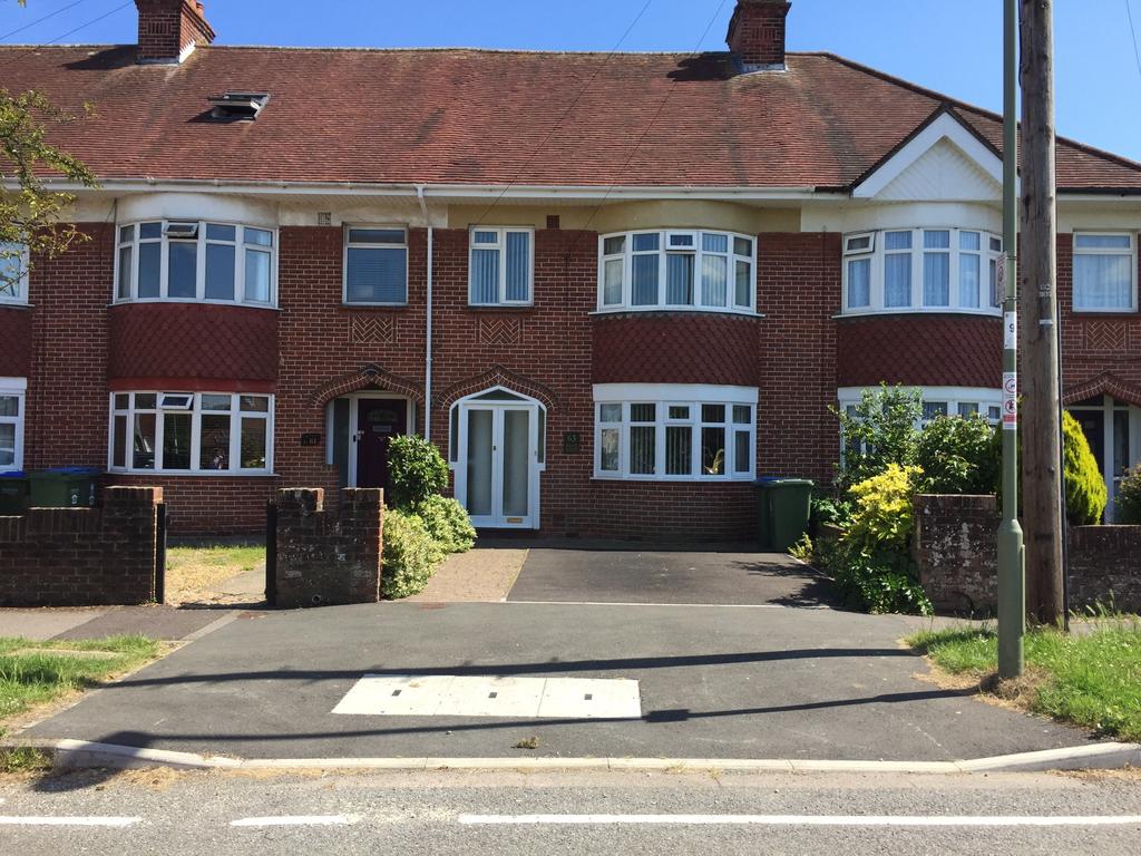 Fareham Mill Road UNFURNISHED 3 bed house £1,250 pcm (£288 pw)