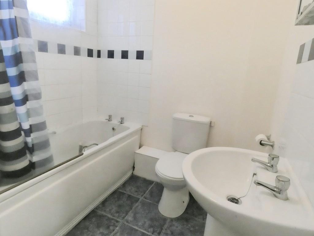 23488961-bathroom