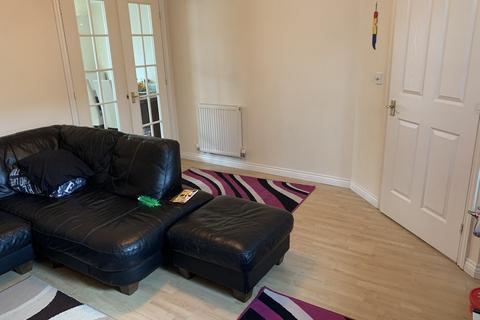 3 bedroom end of terrace house to rent, Emmendingen Avenue, Newark