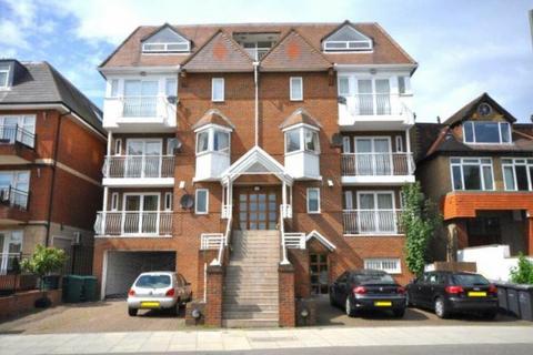3 bedroom apartment to rent, Queens Road,  Hendon,  NW4