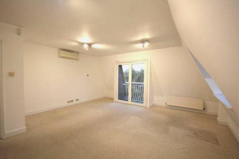 3 bedroom apartment to rent, Queens Road,  Hendon,  NW4