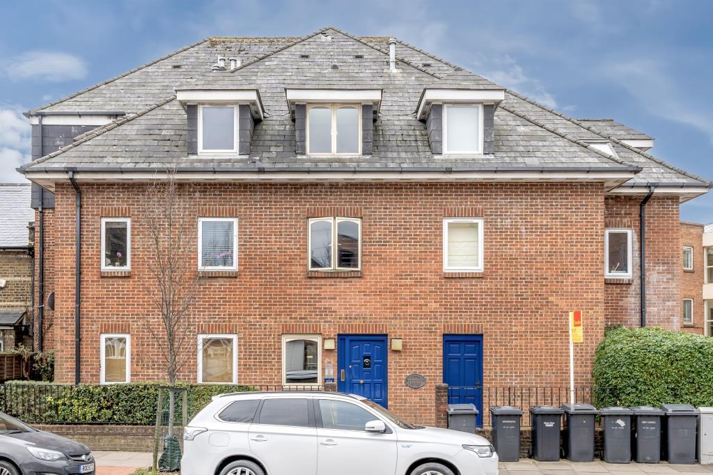 Friern Lane, London, N20 1 bed apartment £1,450 pcm (£335 pw)