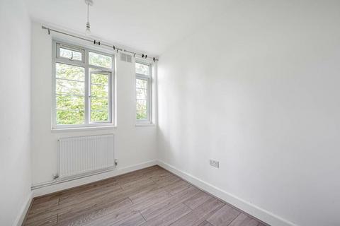 3 bedroom apartment to rent, Waverley Grove,  Finchley,  N3