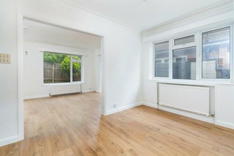 3 bedroom detached house to rent, Woodside Avenue,  Woodside Park,  N12