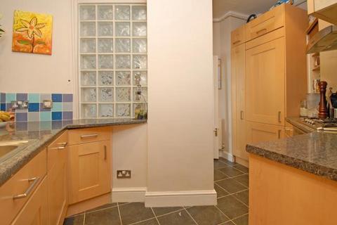 1 bedroom apartment to rent, Lissenden Gardens,  London,  NW5