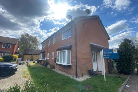 1 bedroom end of terrace house to rent, Frimley