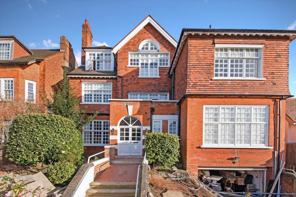 Bracknell Gardens, Hampstead, NW3 4 bed apartment £5,958 pcm (£1,375 pw)