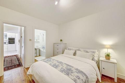 2 bedroom apartment to rent, Fitzjohns Avenue,  Hampstead,  NW3