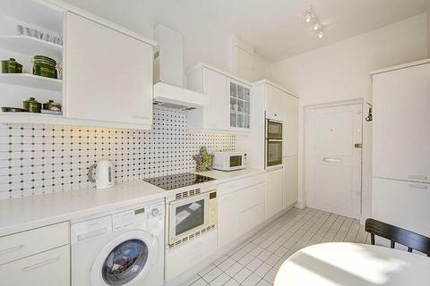 2 bedroom apartment to rent, Fitzjohns Avenue,  Hampstead,  NW3