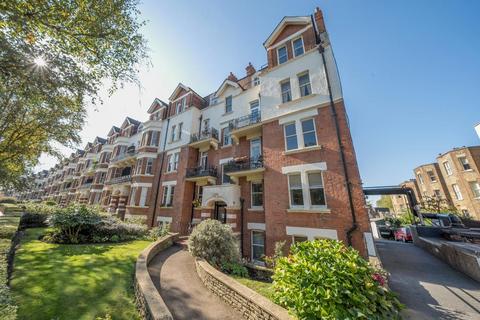 2 bedroom flat to rent, Honeybourne Road,  West Hampstead,  NW6