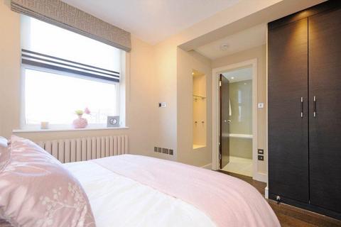 3 bedroom apartment to rent, St John`s Wood Park,  London,  NW8