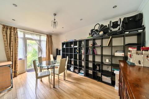 4 bedroom semi-detached house to rent, Fairfield Crescent,  Edgware,  HA8