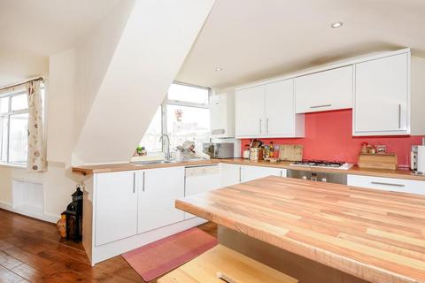 2 bedroom apartment to rent, Goldhurst Terrace,  South Hampstead,  NW6