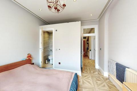 2 bedroom apartment to rent - Alexandra Court,  Little Venice,  W9
