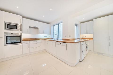 3 bedroom apartment to rent, Avenue Road,  St. Johns Wood,  NW8