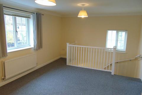 2 bedroom flat to rent, Whistlefish Court,