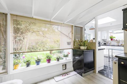 3 bedroom apartment to rent - Great North Road,  Highgate,  N6