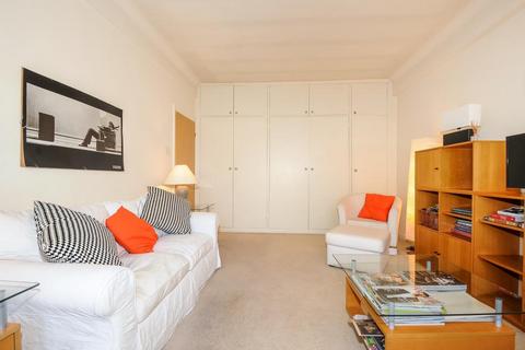 Studio to rent, Broadwalk Court,  Palace Gardens Terrace,  W8
