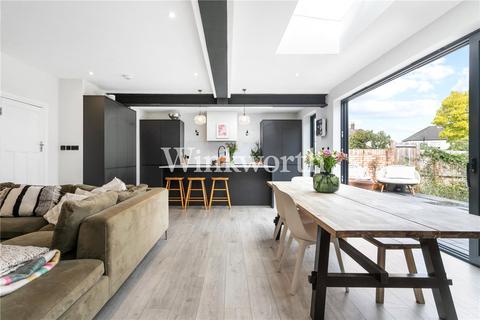 4 bedroom semi-detached house for sale, Wentworth Gardens, London, N13