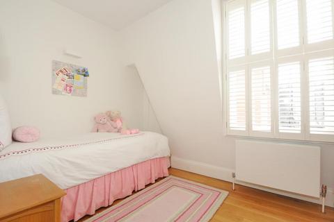 3 bedroom flat to rent, Burnham Court,  Moscow Road,  W2