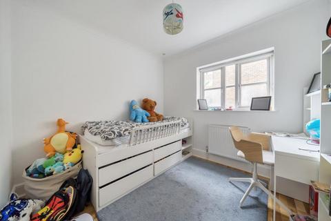 2 bedroom apartment to rent, Queens Road,  Richmond,  TW10