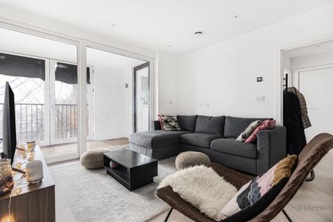 1 bedroom flat for sale, Sterling Way, Islington N7