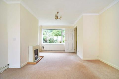3 bedroom semi-detached house to rent, Marlborough Road, Chipping Norton