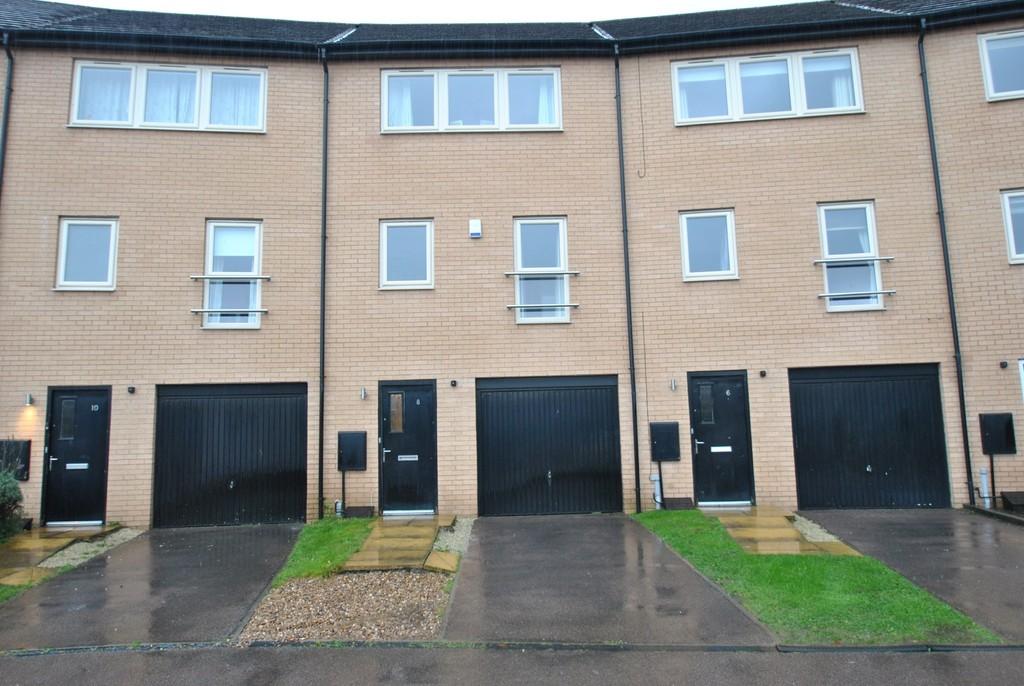 Ascot Drive, Dinnington 4 bed townhouse £160,000