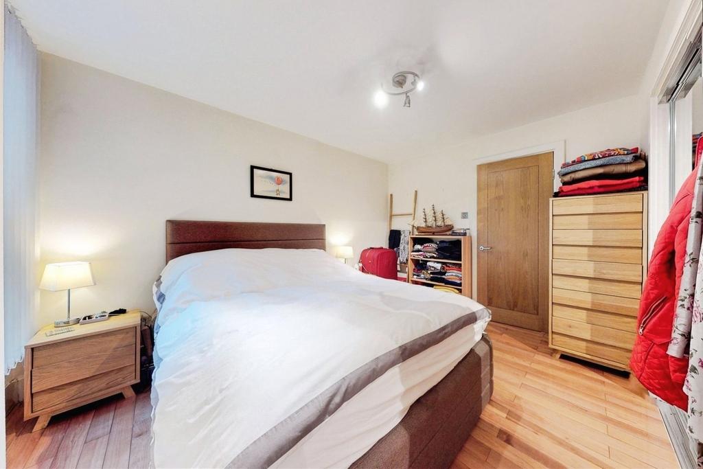 Apartment in London - View 3