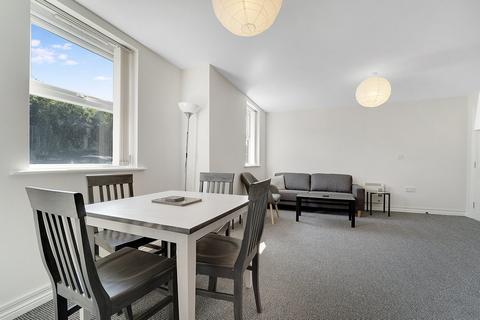 2 bedroom apartment to rent, Derby Street, Ormskirk