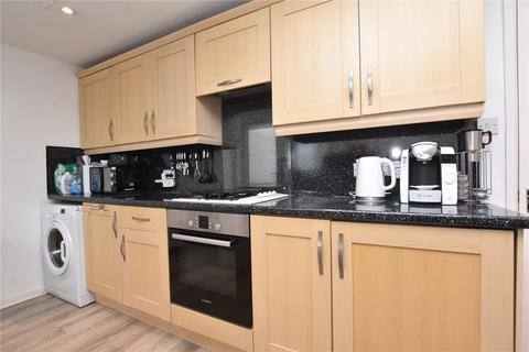 2 bedroom townhouse for sale, Haigh Moor Avenue, Tingley, Wakefield, West Yorkshire